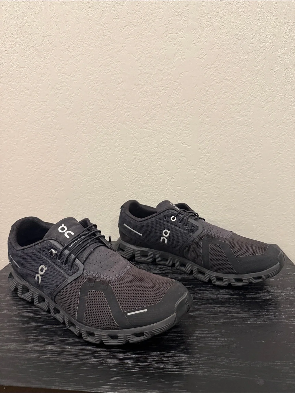 On Running Running Men's Cloudswift Black Running Shoes